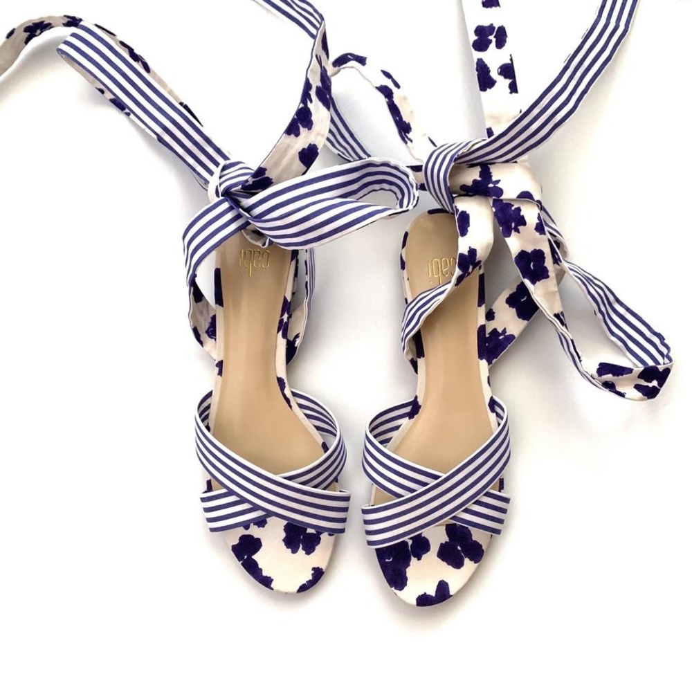 NWOT Cabi | Blue Floral Tied Up Sandal Flats